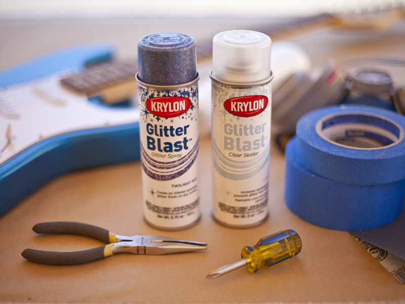 Paint a Glitter&nbsp;Guitar
