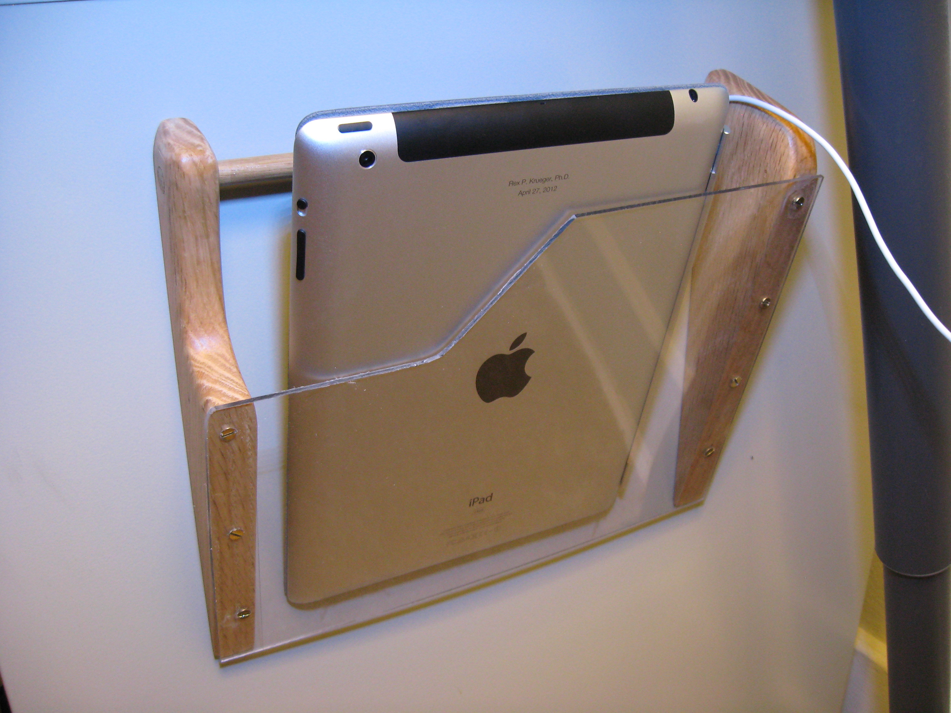 New Project: Magnetic iPad Holster
