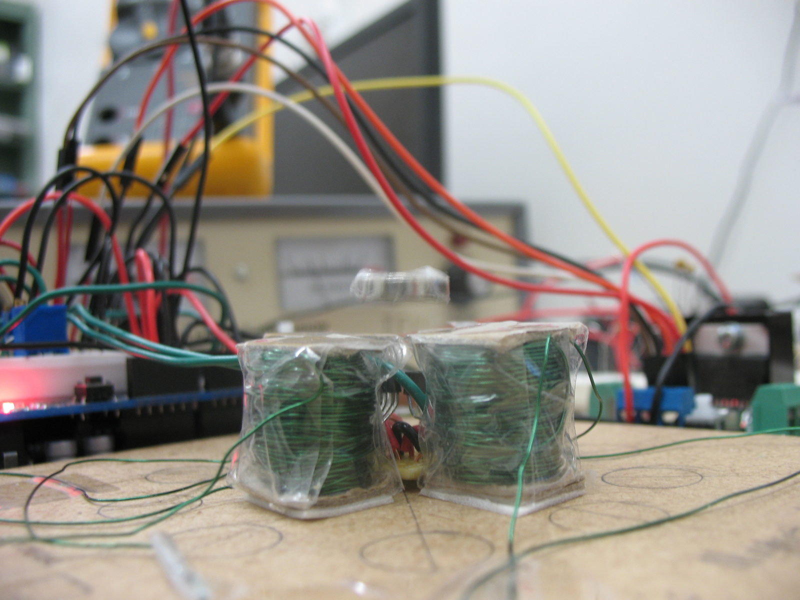 Magnetic levitation with PID&nbsp;control