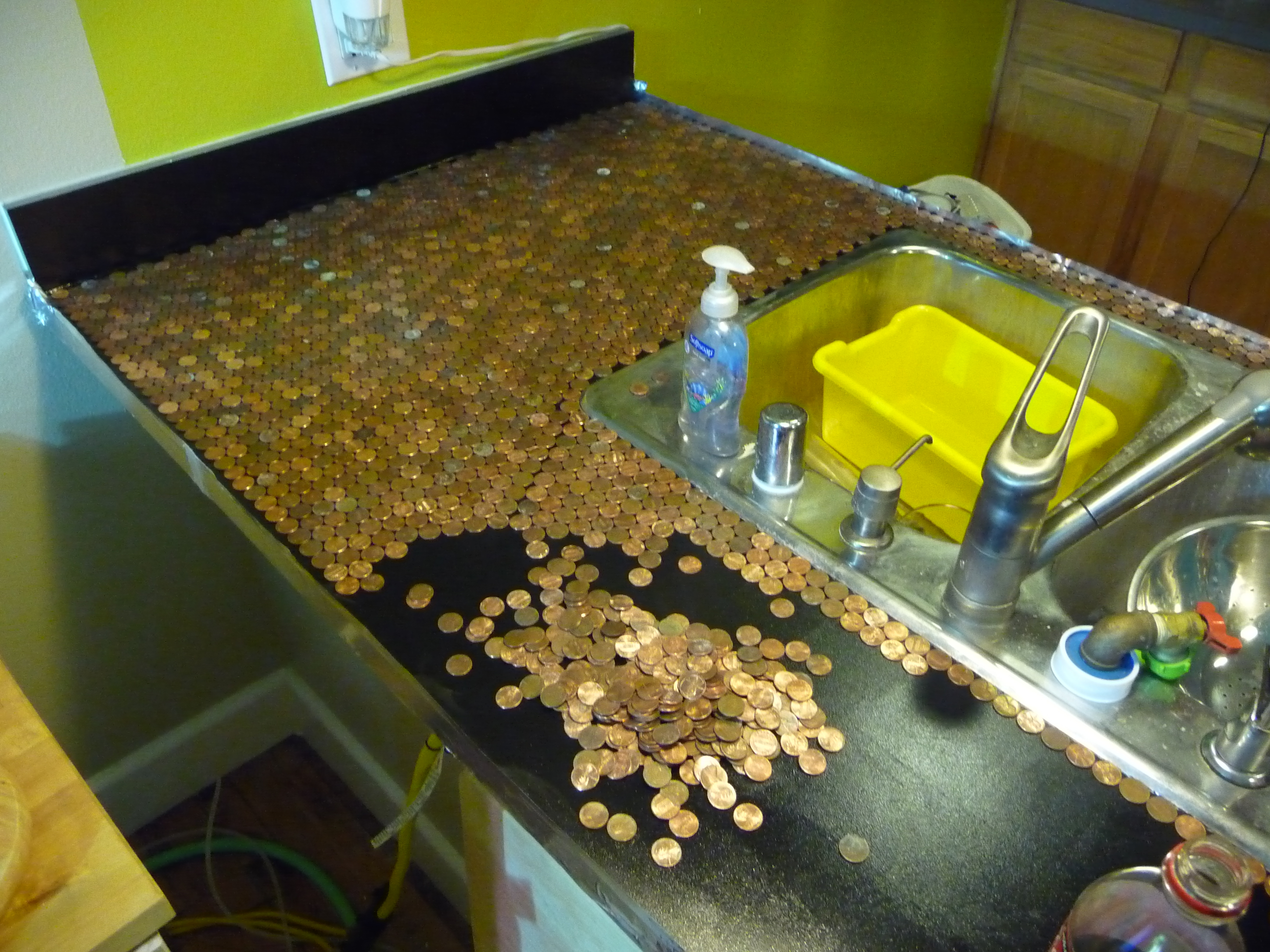 Install a Penny&nbsp;Countertop