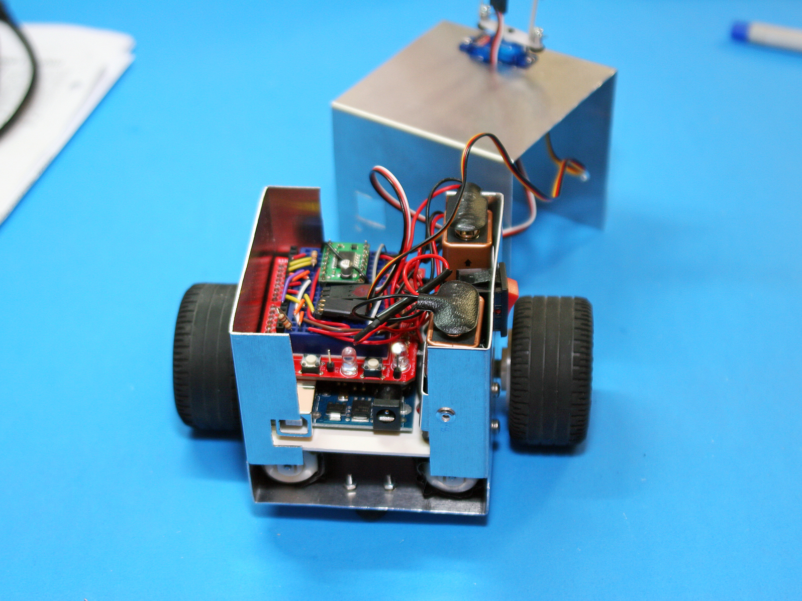 My Robot, Makey