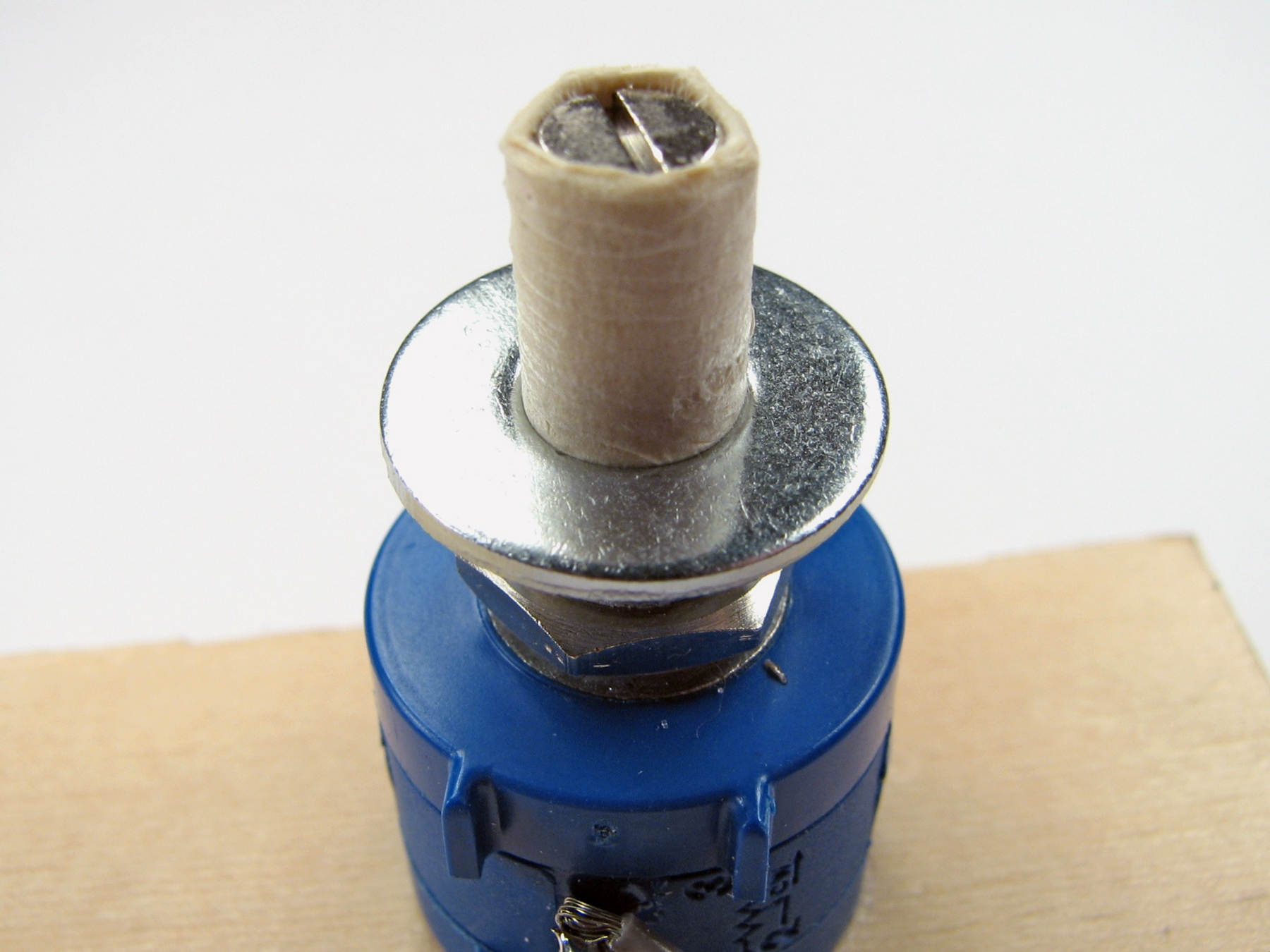 One-Ton Linear Servo