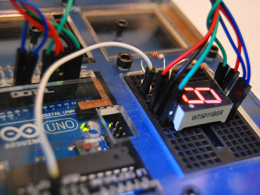 New Project: Drive a 7-Segment LED with an Arduino