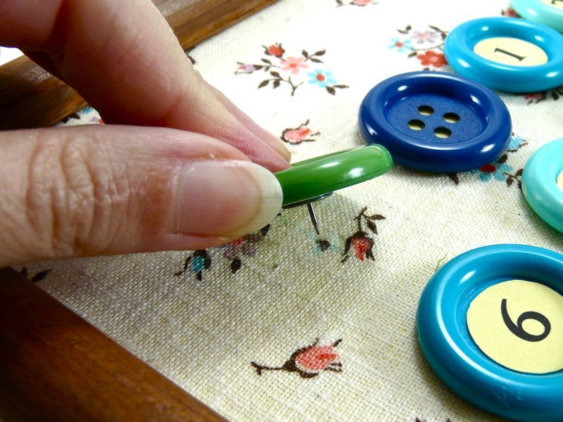 Perpetual Button&nbsp;Calendar