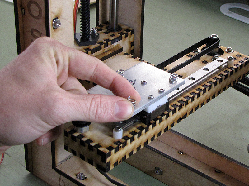 The MakerGear Mosaic 3D Printer – Part VI: The Build Platform