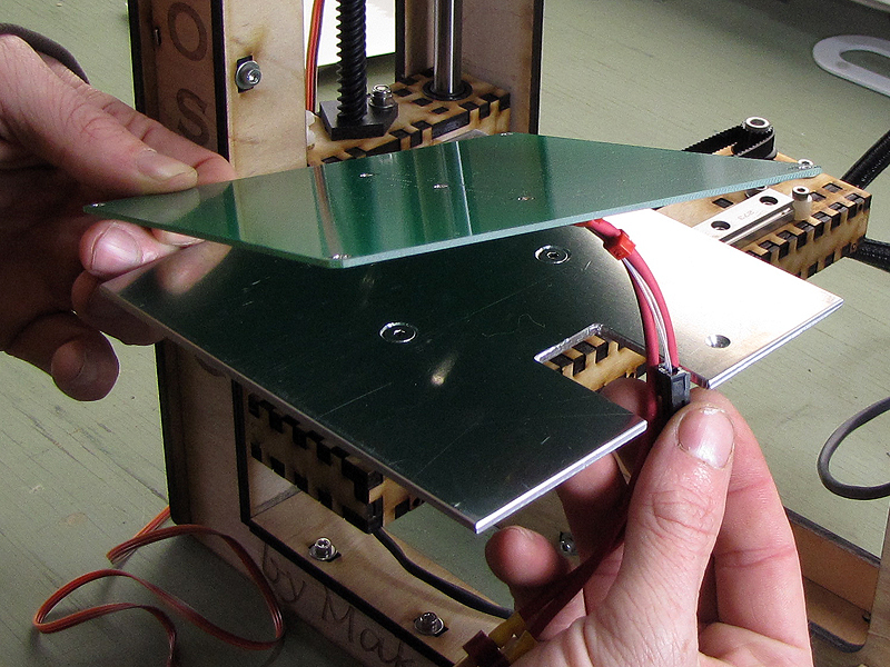 The MakerGear Mosaic 3D Printer – Part VI: The Build Platform