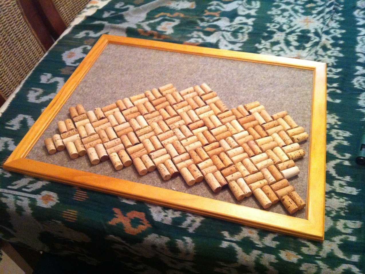Use Wine Corks To Make A Cork Board Make 