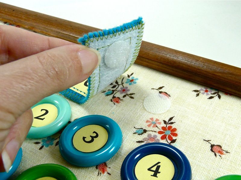 Perpetual Button&nbsp;Calendar