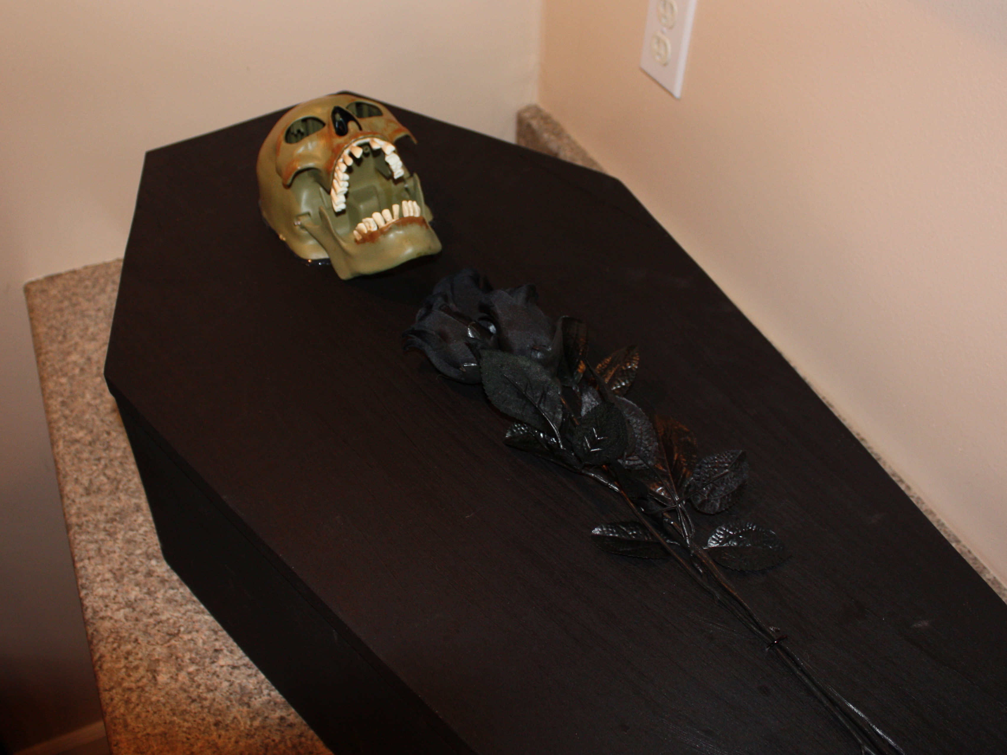 Haunted Coffin Card&nbsp;Holder
