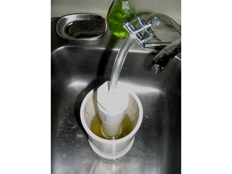 On-Demand Benchtop Gas Generator
