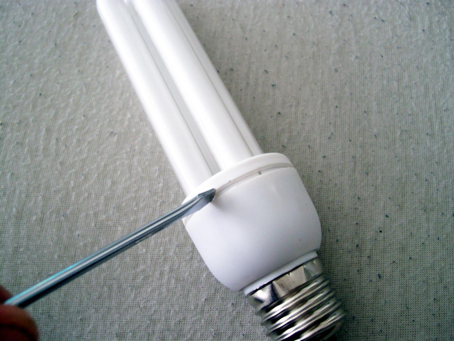 Sounds from Old&nbsp;CFLs