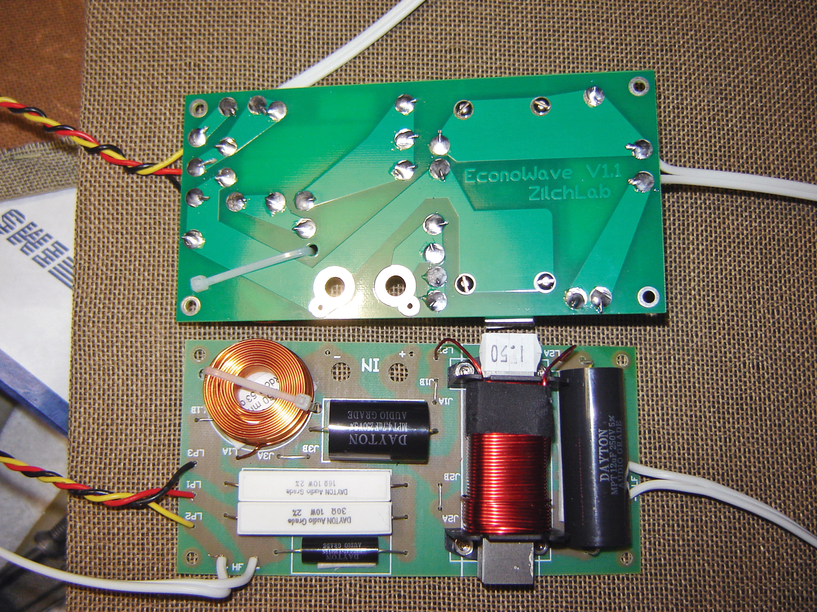 Econowave Speakers