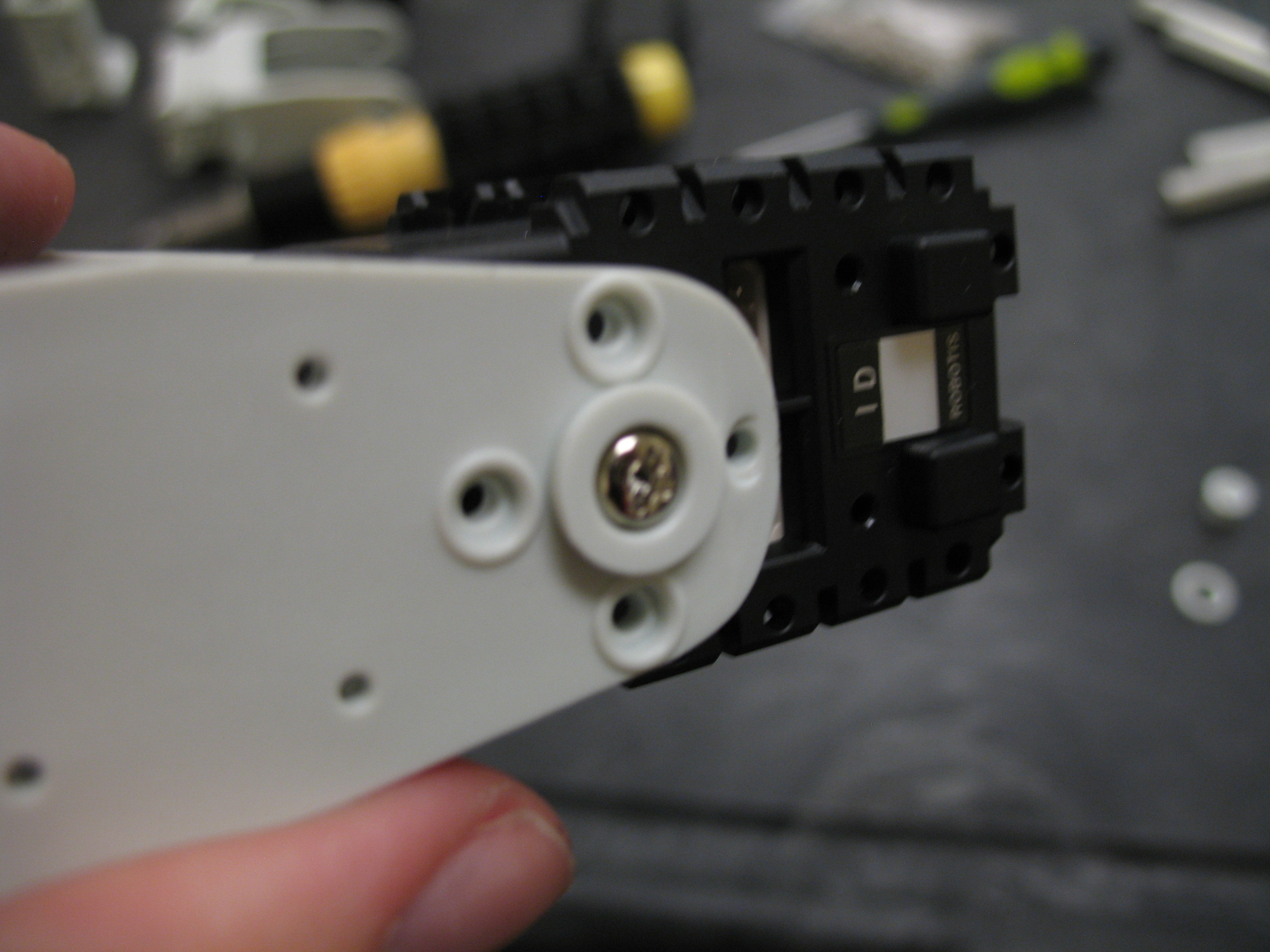 Build an Arm for Your&nbsp;TurtleBot