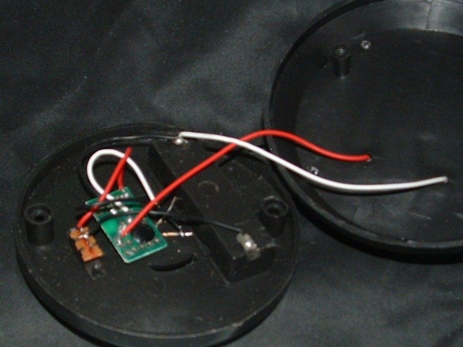 New Project: $3 Solar-Powered Cellphone Charger