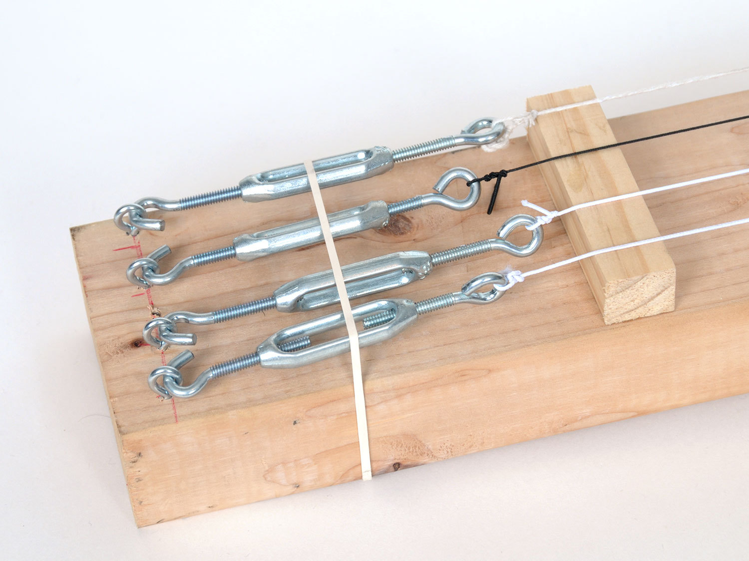 Infrared String&nbsp;Bass